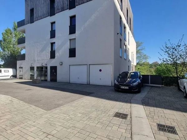 Parking 12 m²