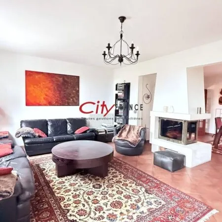 Maison 7 pièces 158 m²