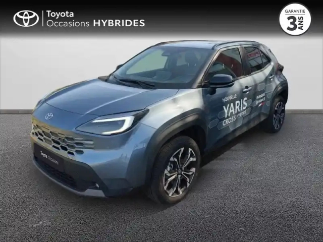 Toyota Yaris cross 130h design mc26