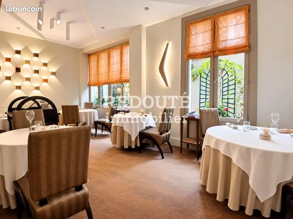 Fonds de commerce restaurant 479 m²