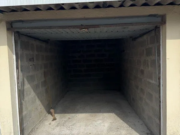 Box de garage / stockage
