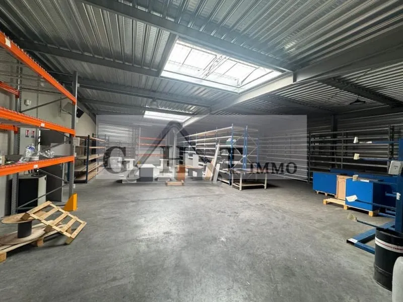 Photo 3