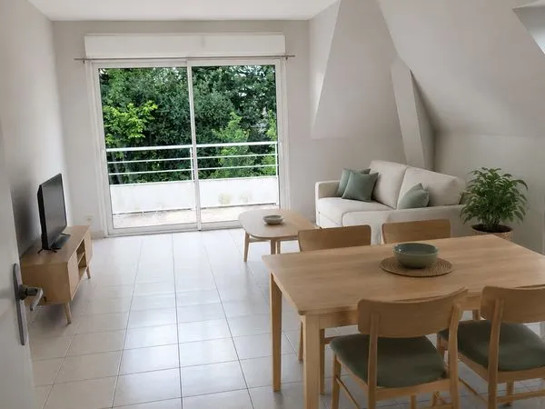 T3 de 60 m² avec terrasse et 2 places de parking - Tréffléan