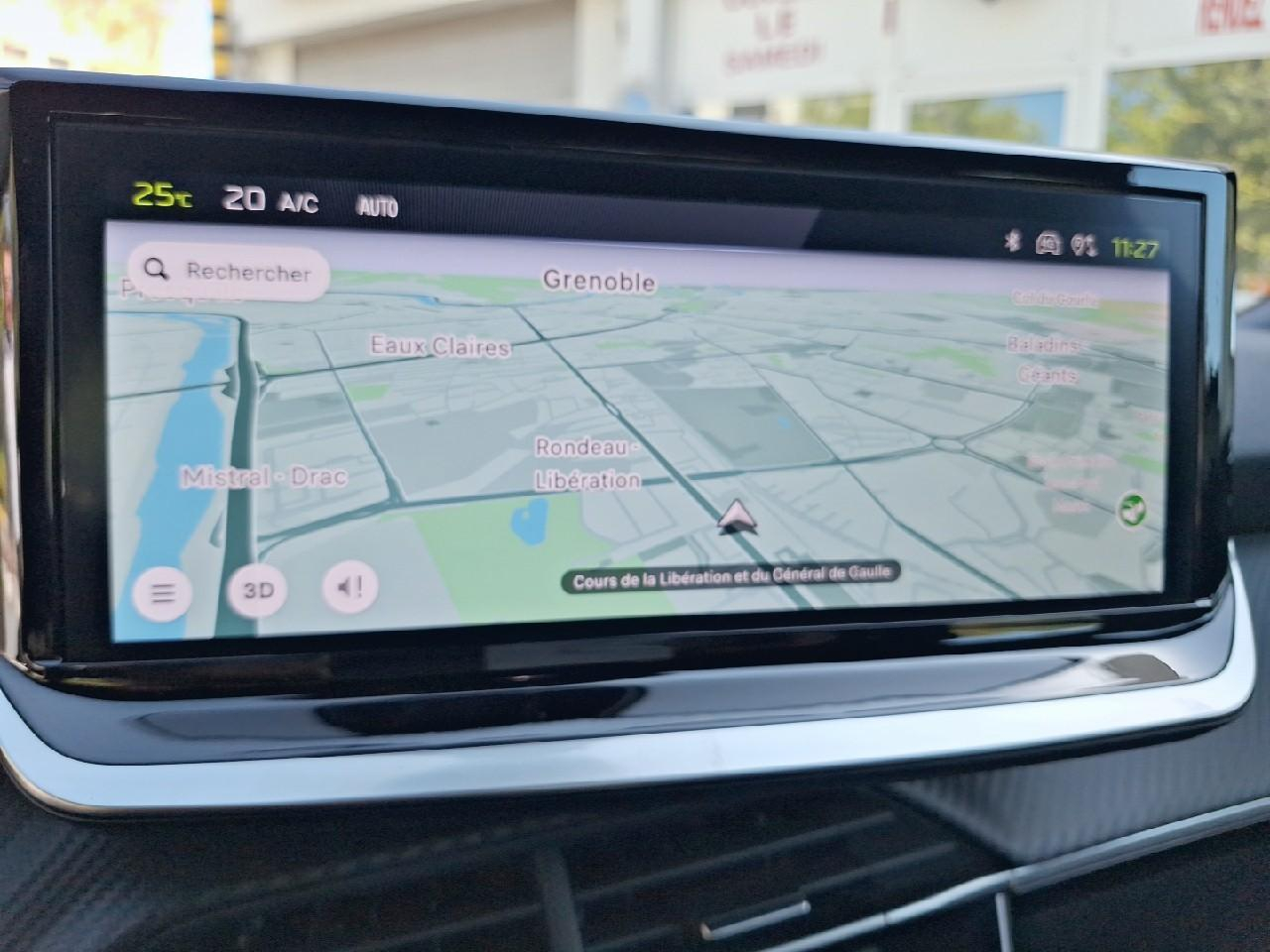 Peugeot 2008 1.2 hybrid 110ch style e-dcs6 — photo 13