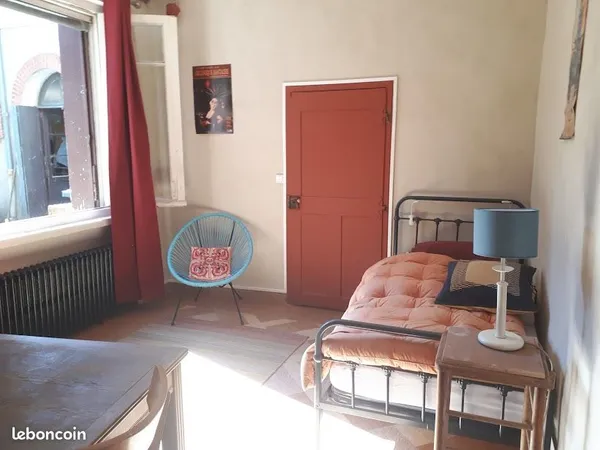 CHAMBRE DANS GRANDE MAISON A GRAULHET / Court, moyen, long séjour