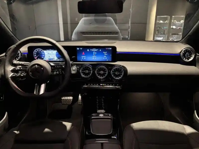 Mercedes Classe A 250 e hybrid eq 8g-dct — photo 25
