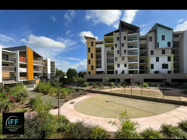 STUDIO - LE TAMPON EN REZ DE CHAUSSEE