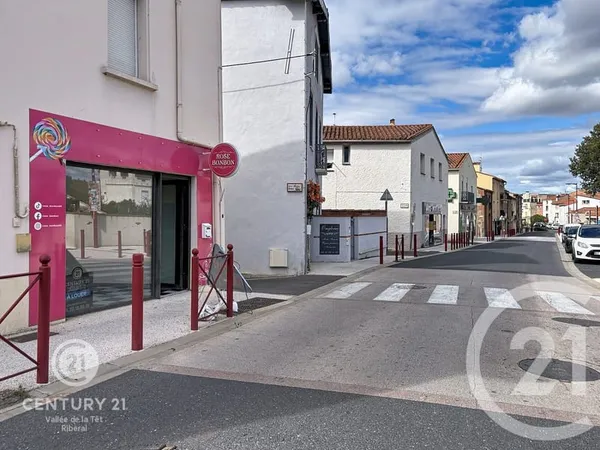 Local commercial 2 pièces 39 m²