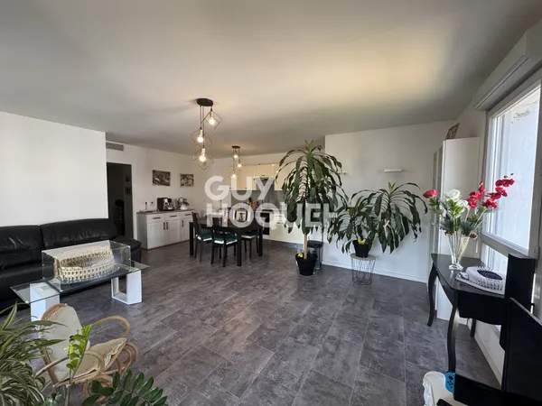 À VENDRE - BOURGOIN-JALLIEU / SECTEUR LA GRIVE - T5 DE 100 M² AVEC GARAGE