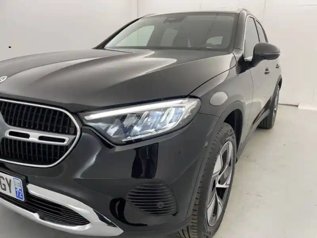Mercedes Glc 300 e 9g-tronic 4matic — photo 31