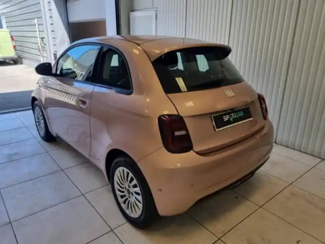 Fiat 500 3+1 e 95ch pack confort my24 — photo 3