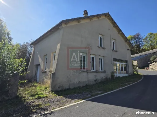 Maison 5 pièces 140 m²