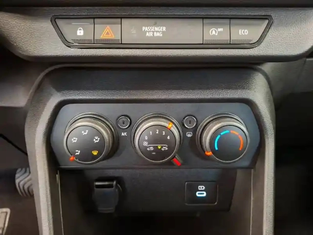 Dacia Sandero eco-g 100 gsr2 — photo 26