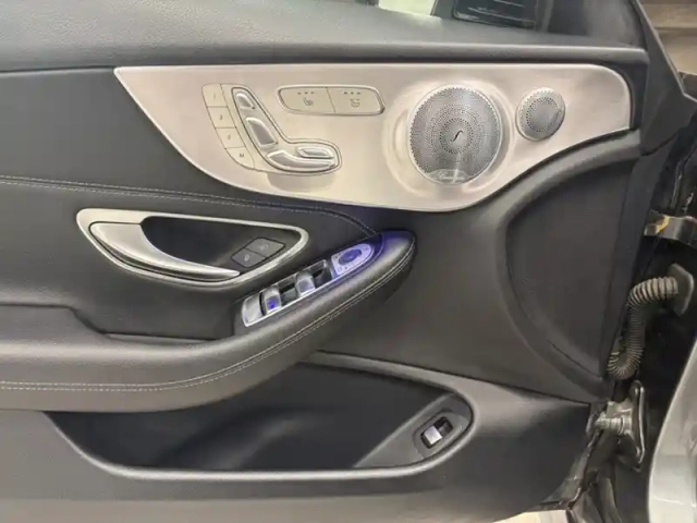 Mercedes Classe C 300 d amg line — photo 35
