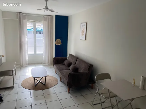 T2 meublé rénové 38 m² - entièrement équipé - proche centre - 530 CC