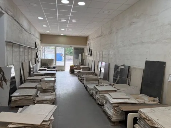 Location / Local commercial - 187 m²
