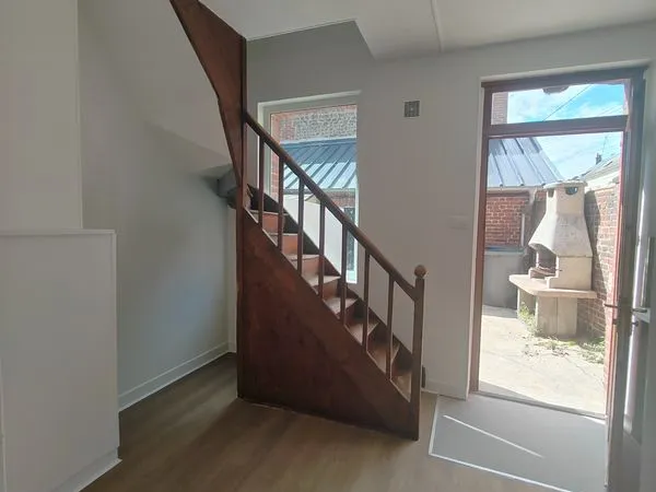 A Louer Maison de ville 74 m² - 3 chambres - Cour - Malaunay centre