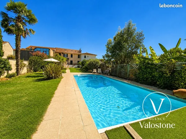 Maison de ville 9 pièces 312 m²
