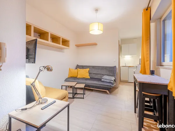 Studio 1 pièce 19 m²
