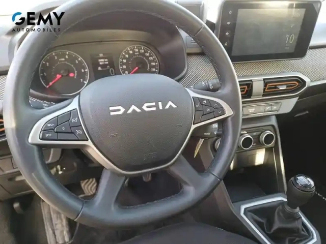Dacia Sandero eco-g 100 — photo 13