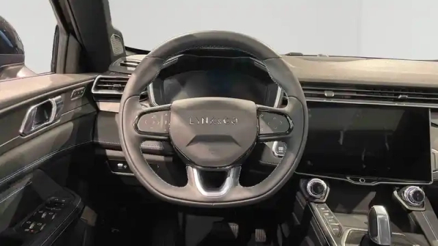 Lynk&Amp;Co 01 1.5 phev 261 ch dcth7 — photo 13