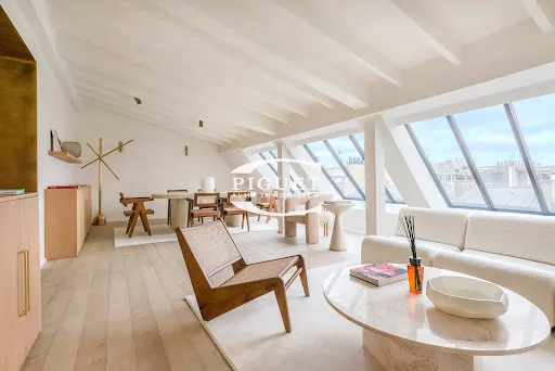 Appartement 6 pièces 235 m²