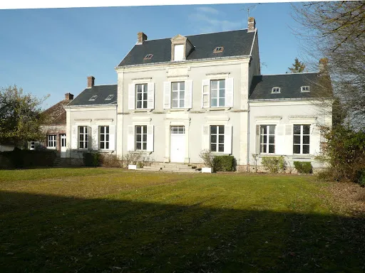 Maison 11 pièces 340 m²