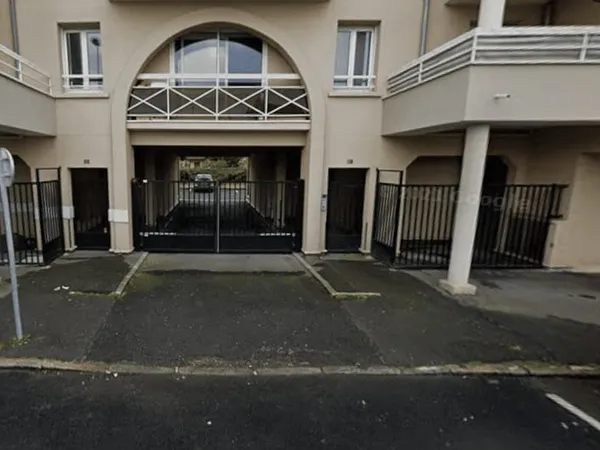 Parking 12 m²