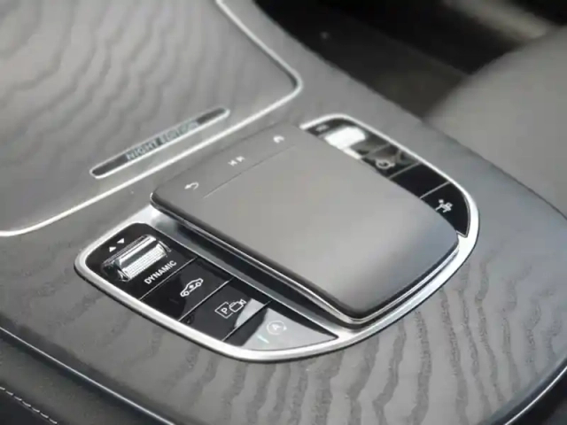 Mercedes Cla sse e 220 d amg line coupé — photo 30