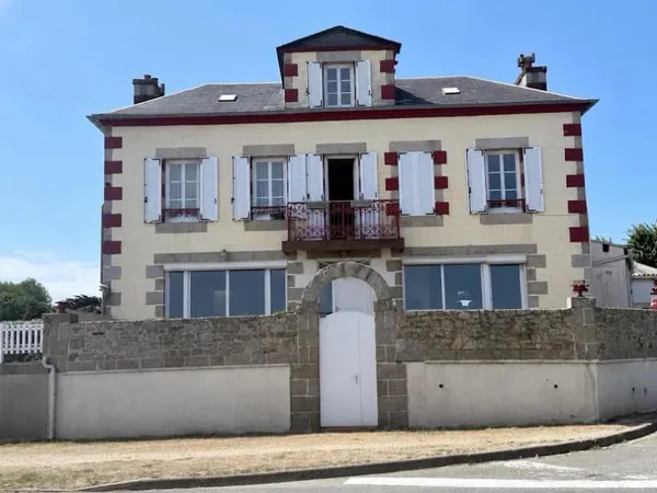 Maison 6 pièces 160 m²