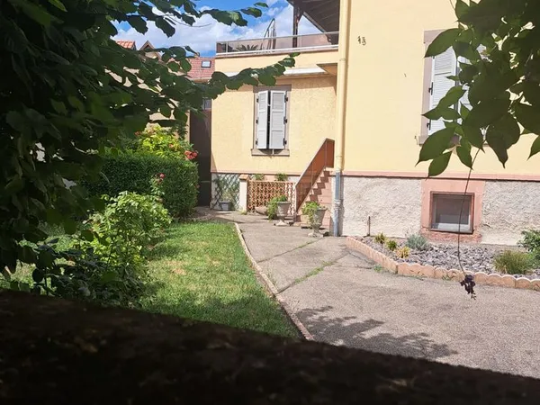 Location studio non meublé situé 13, Rue du Tribunal - 67300 SCHILTIGHEIM