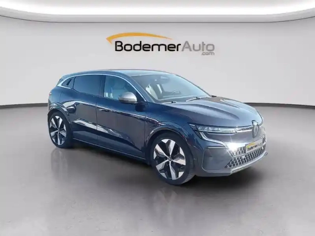 Renault Megane e-tech ev60 220 ch optimum charge — photo 17