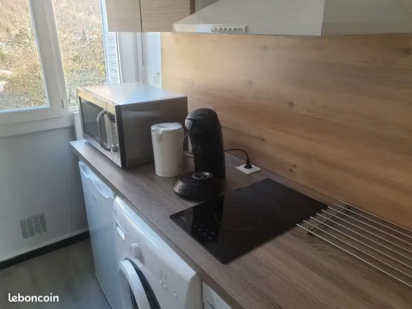 Studio meublé 27 m² - Saint-Égrève
