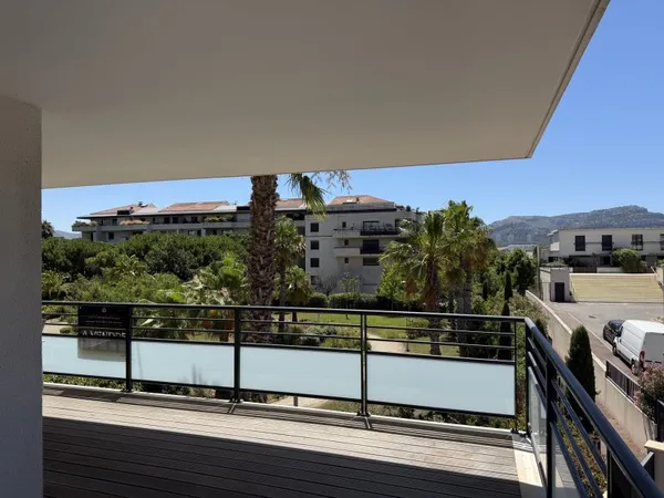 appartement a louer 13008