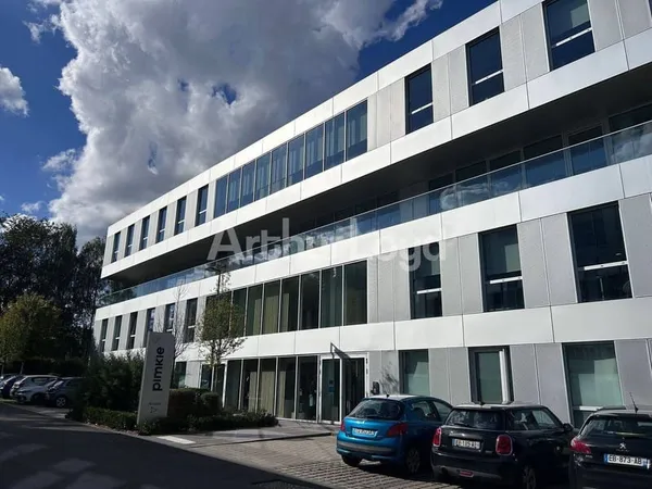 Bureau 3517 m²