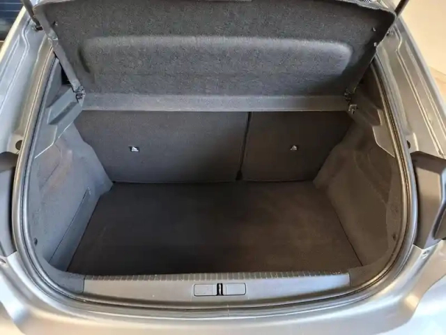 Peugeot 208 puretech 100 s&amp;s bvm6 — photo 1