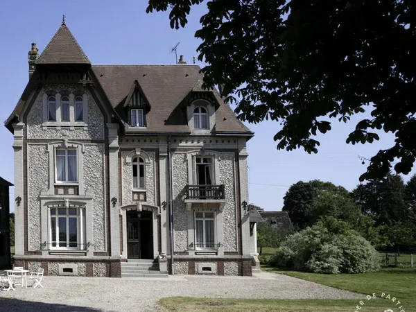 Maison 12 pièces 340 m²