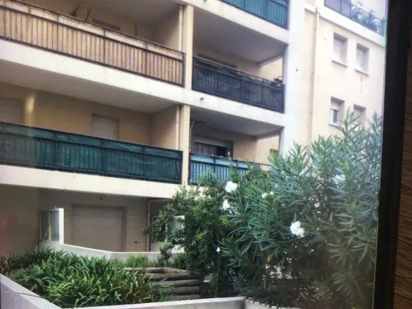T3 + 2 places de parking + terrasse 30 m2