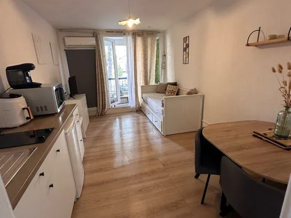 Studio 200m de la mer étudiant/ mobilité