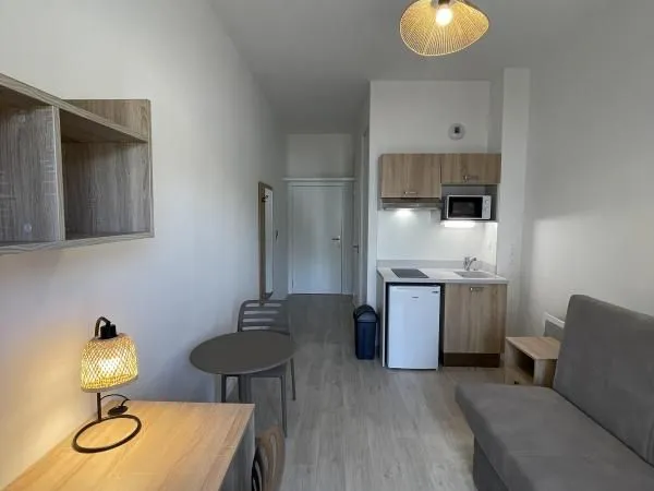 Studio 1 pièce 18 m²