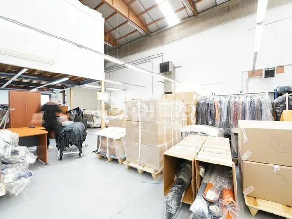 Local d'activité 520 m²