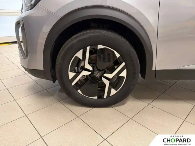 Peugeot 2008 hybrid 145 e-dcs6 — photo 19