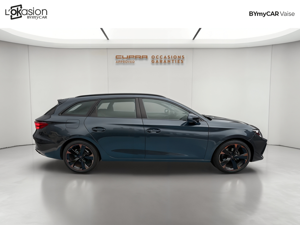Cupra Leon Sportstourer 1.5 eTSI Hybrid 150 ch DSG7 — photo 6