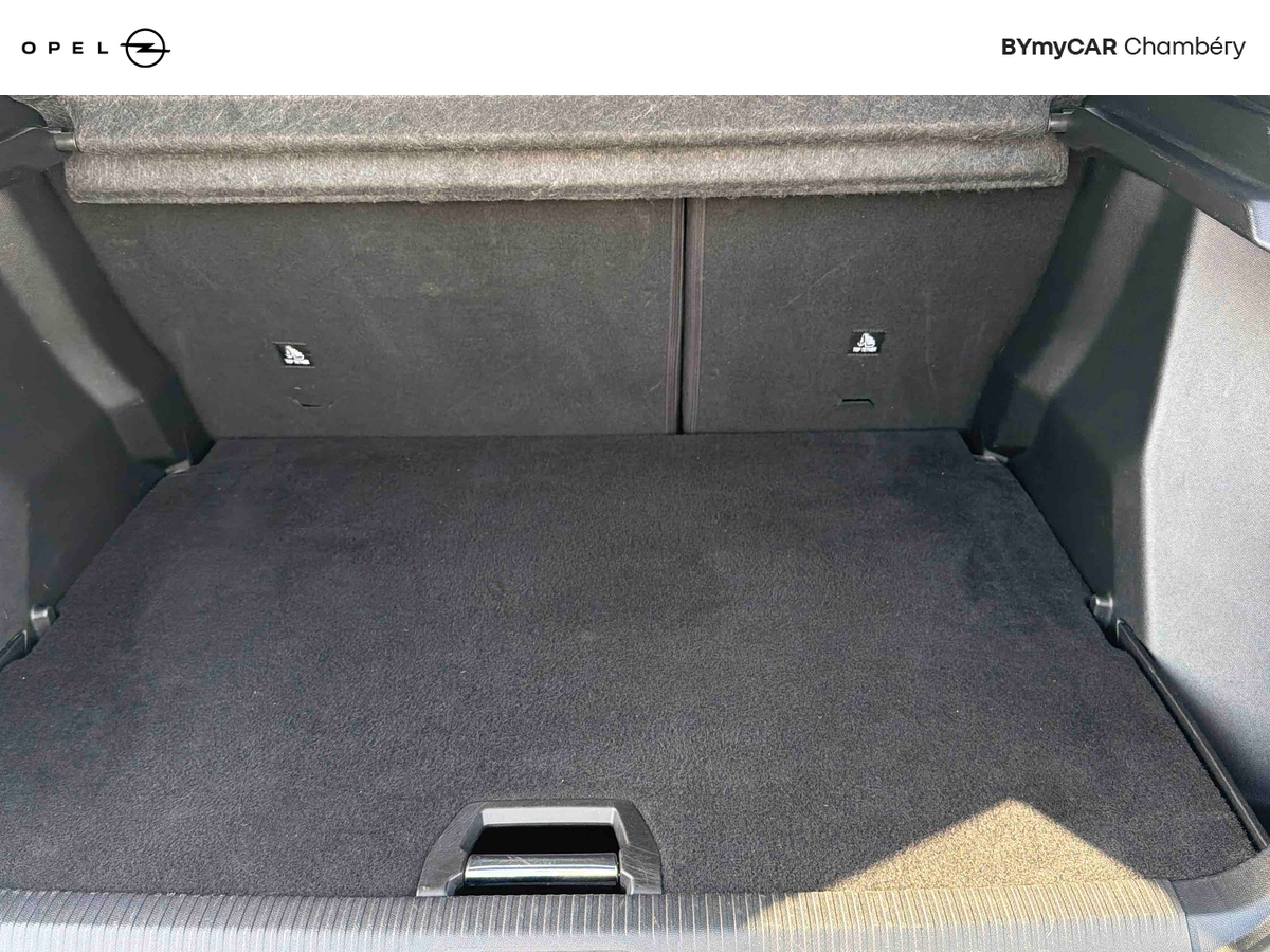 Peugeot 2008 PureTech 130 S&amp;S EAT8 — photo 13