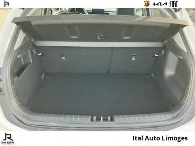 Kia Stonic 1.0 t-gdi 100ch gt line dct7 — photo 6