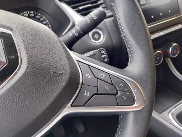 Renault Captur tce 90 — photo 24