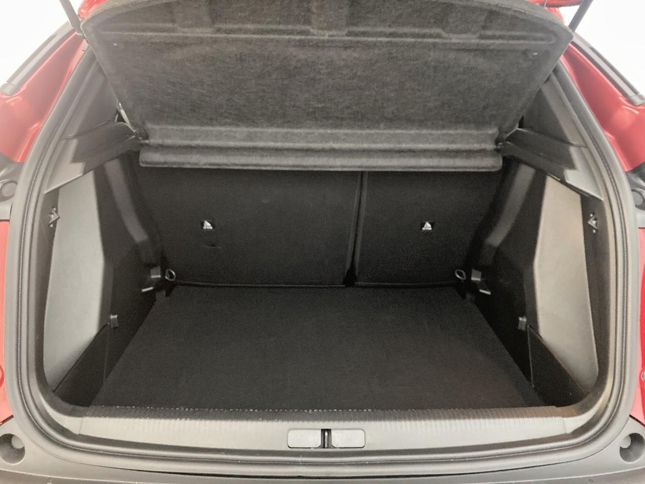 Peugeot 2008 hybrid 145 ch e-dcs6 allure — photo 6