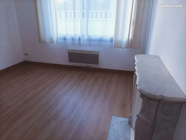 T2 50 m² - Hyper centre bourg - Parking privé + cave
