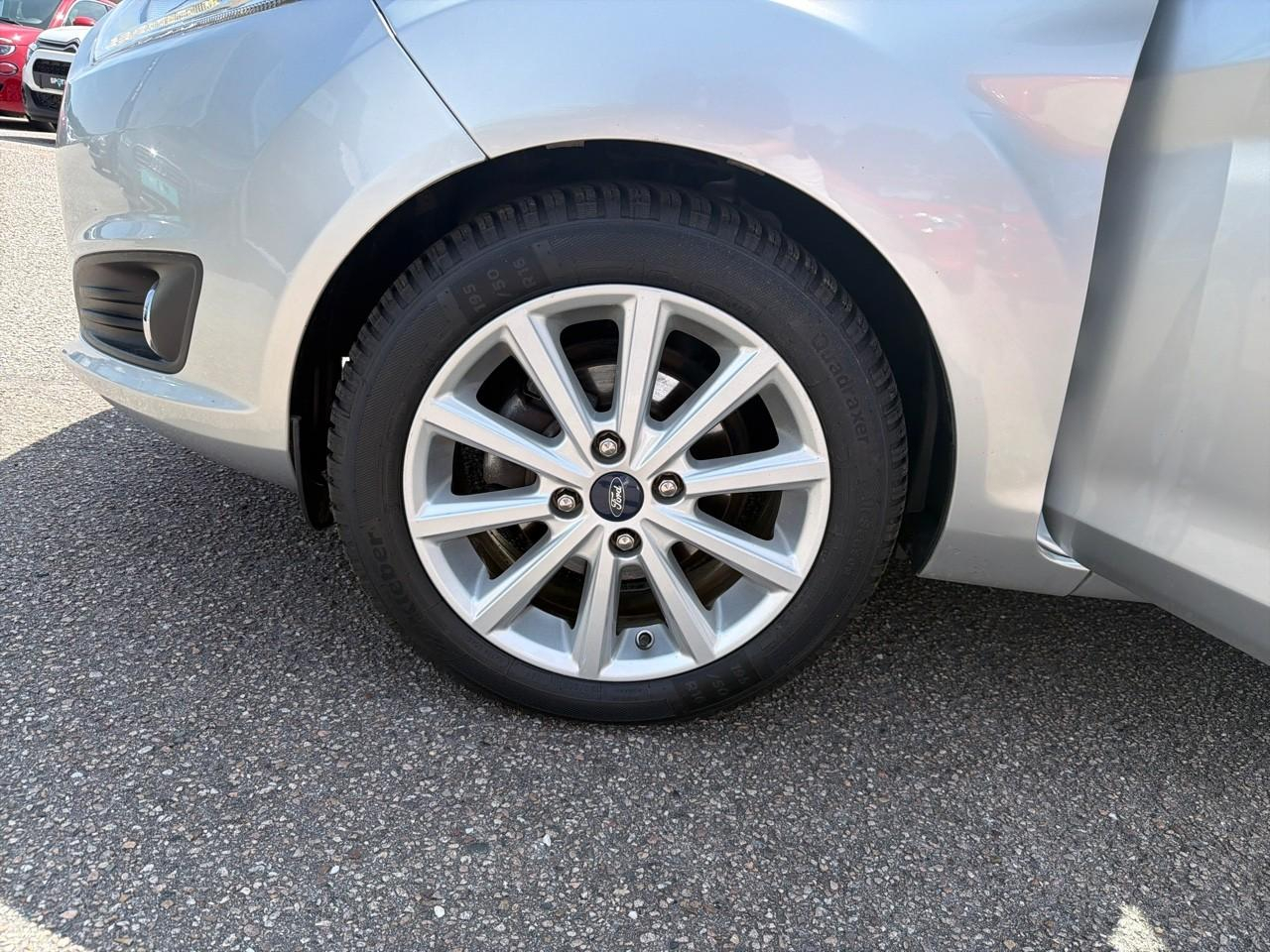 Ford Fiesta 1.0 ecoboost 125 s&s titanium — photo 11