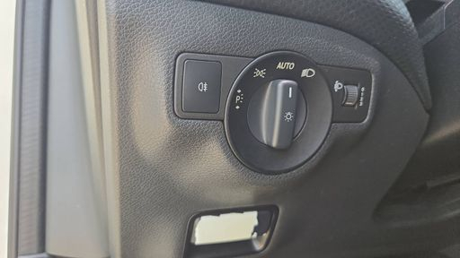 Mercedes Classe A 180 122 - Inspiration – 2015 – 84650 km – Essence – Boîte Manuelle — photo 47
